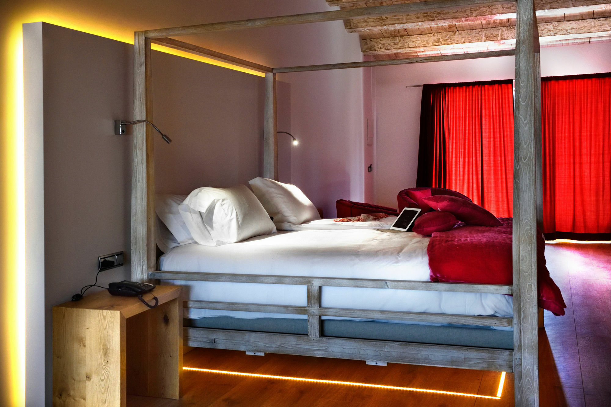 Boutique Hotel Urbisol Calders Bagian luar foto
