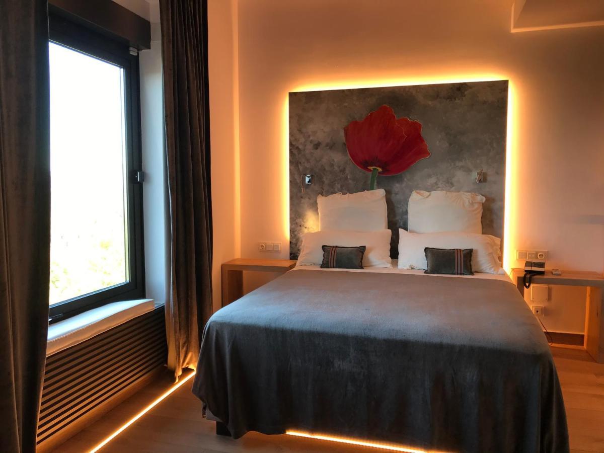 Boutique Hotel Urbisol Calders Bagian luar foto