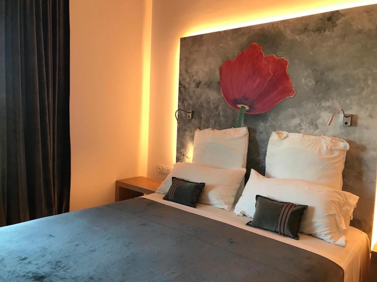 Boutique Hotel Urbisol Calders Bagian luar foto