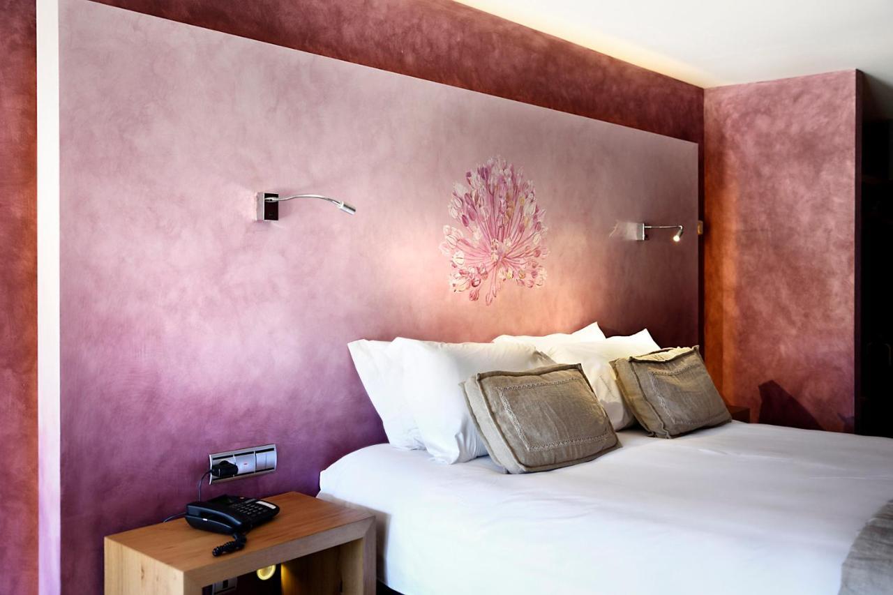 Boutique Hotel Urbisol Calders Bagian luar foto