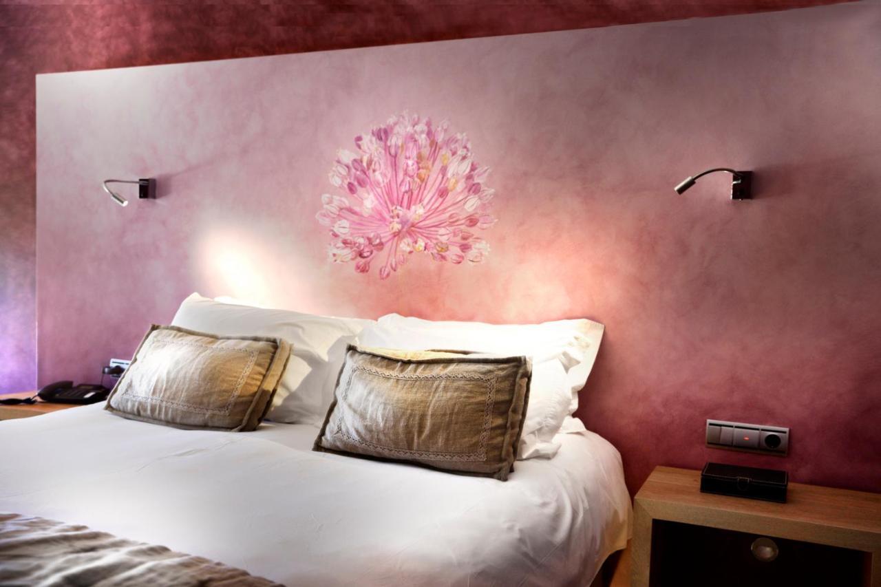 Boutique Hotel Urbisol Calders Bagian luar foto